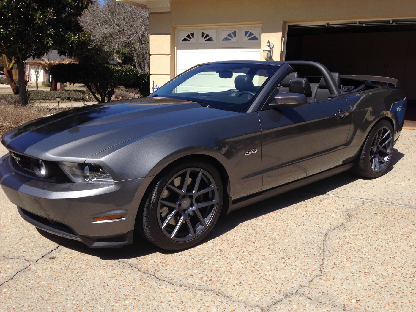 Ford Mustang 5.0 Vert Velgen VMB5 Gunmetal 19x9 Front