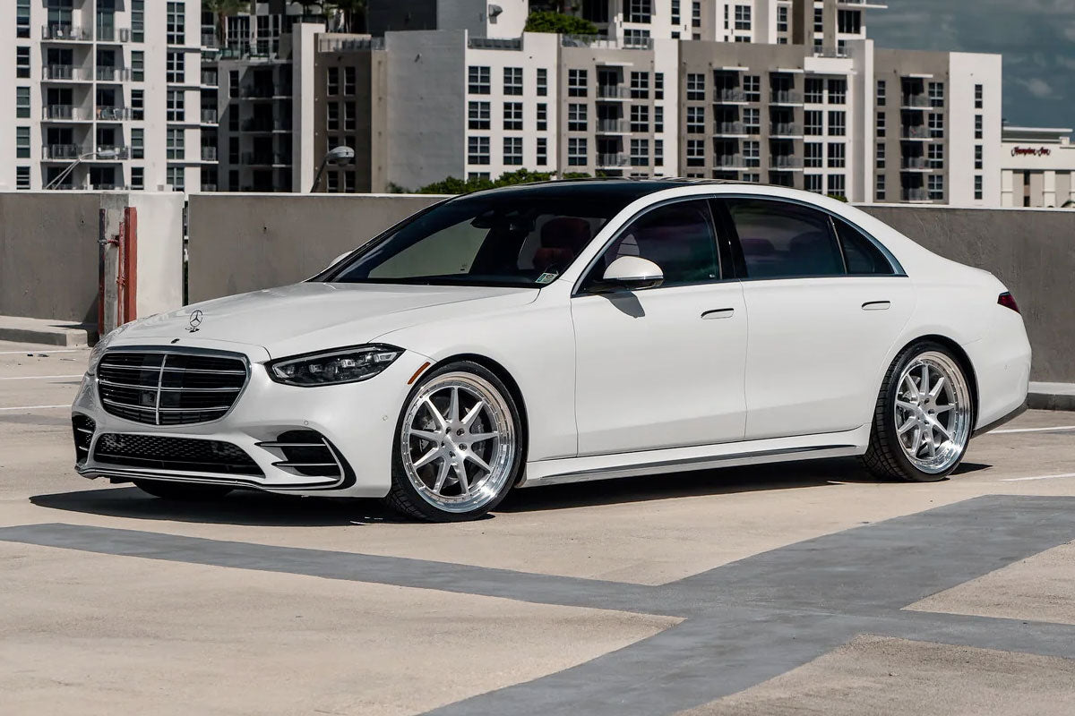 What Is A Staggered Wheel & Tire Setup? Velgen Wheels